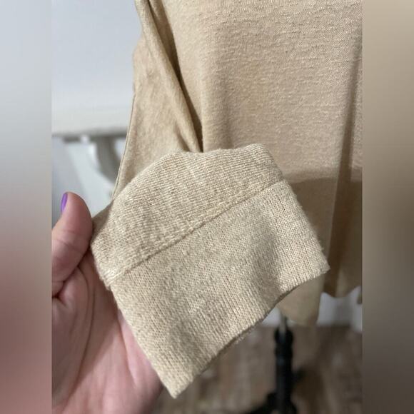 Soft Surroundings Cold Shoulder Mixed Media L Shiny Glitter Effect - Picture 4 of 10